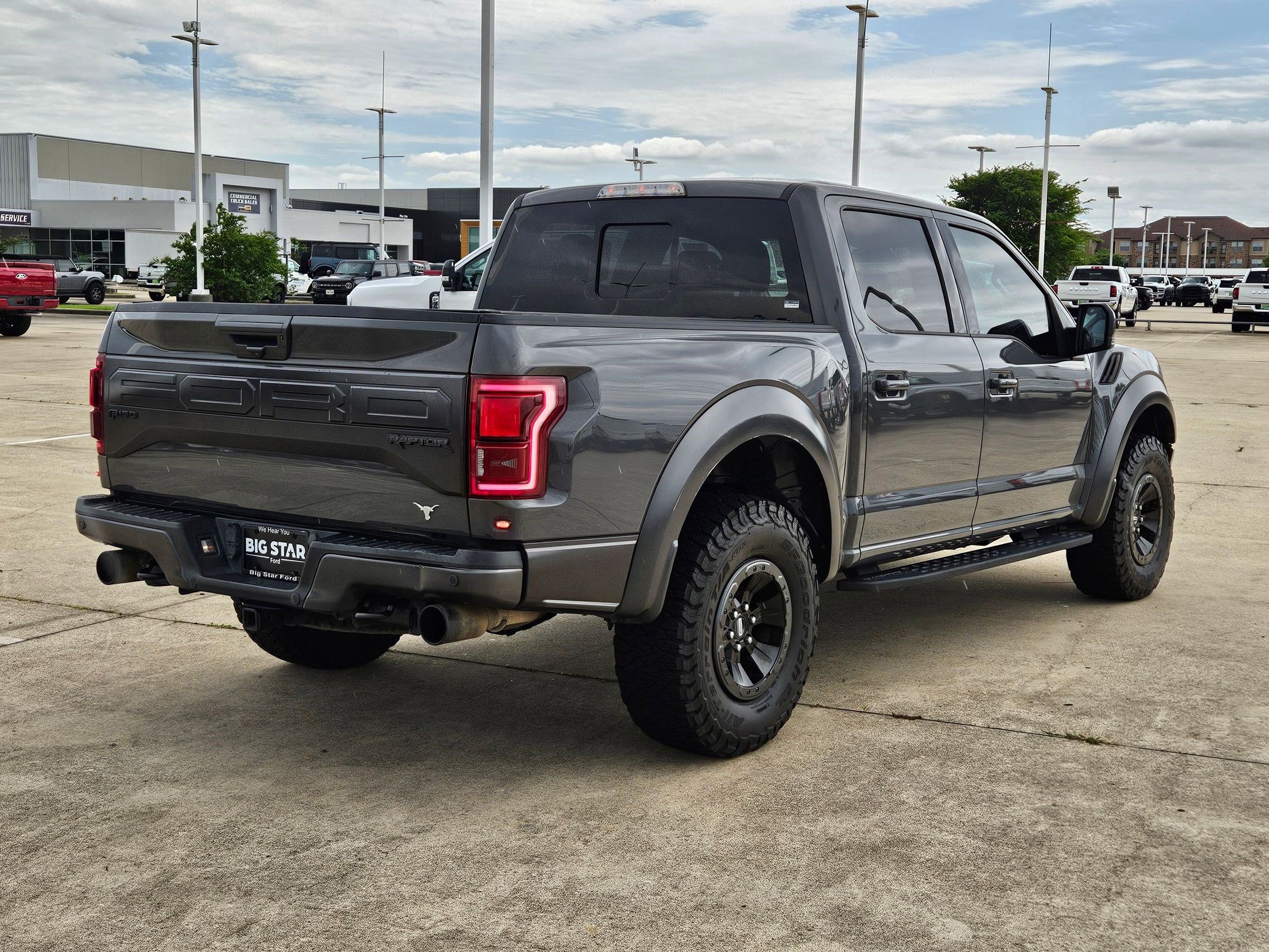 Used 2018 Ford F150 Raptor w/ Equipment Group 802A Luxury image 3