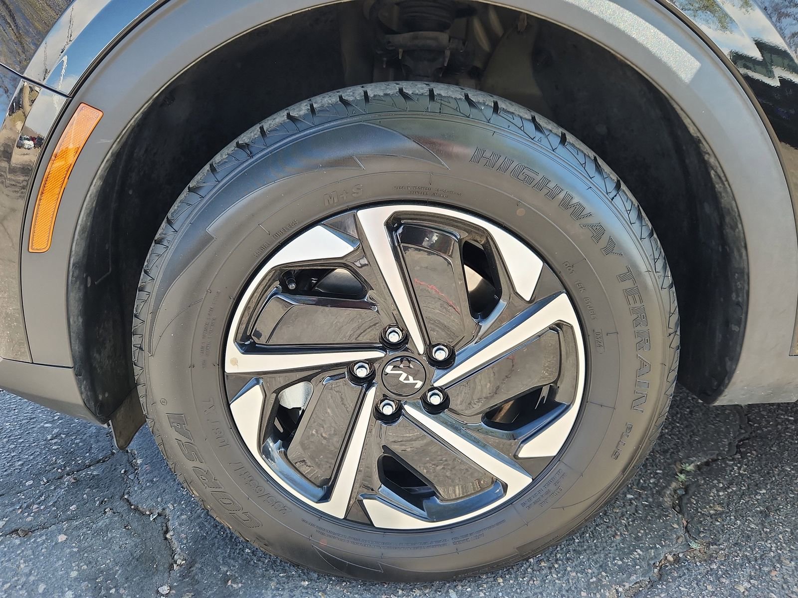 Used 2023 Kia Sportage LX image 18