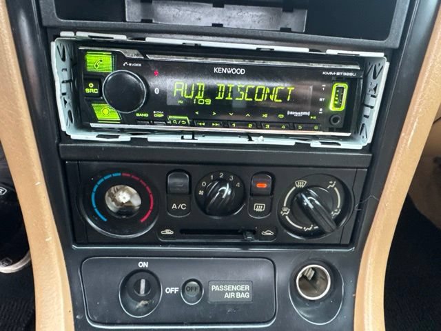 Used 1999 MAZDA MX-5 Miata RWD image 15