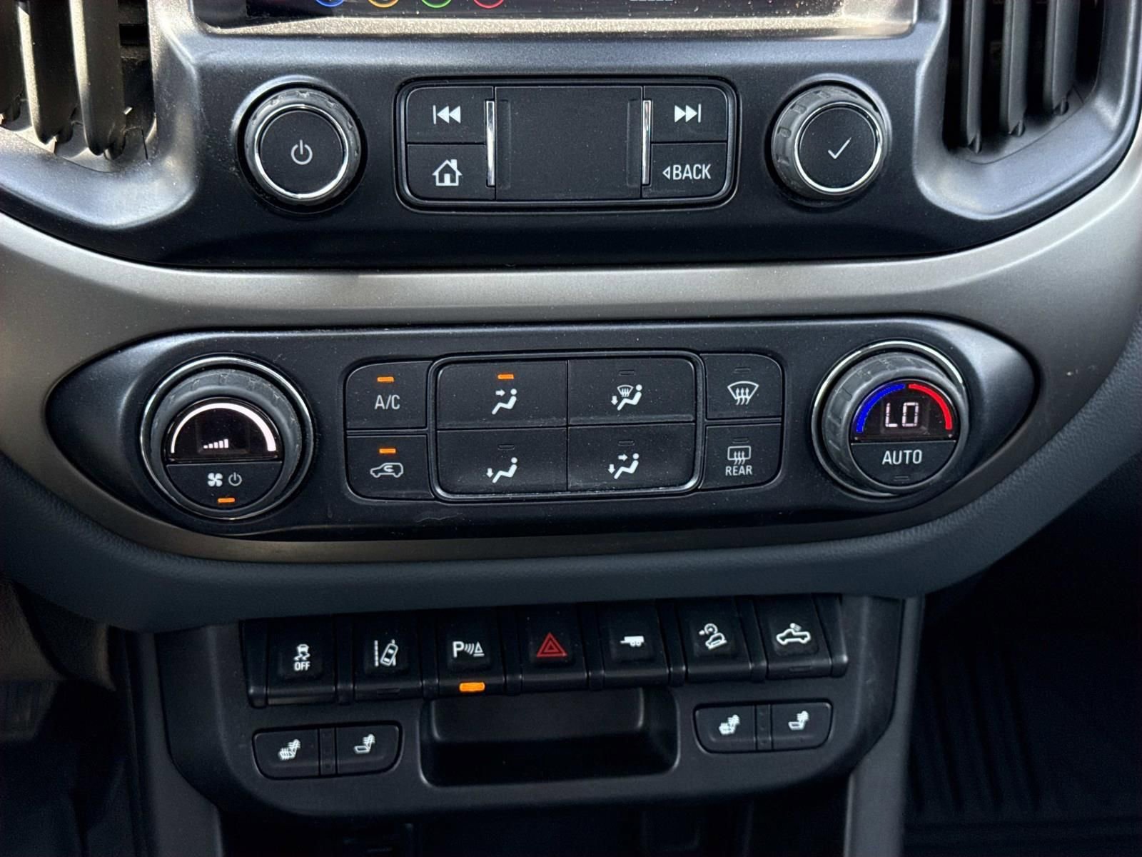 Used 2021 Chevrolet Colorado Z71 w/ Safety Package AWD/4WD image 11