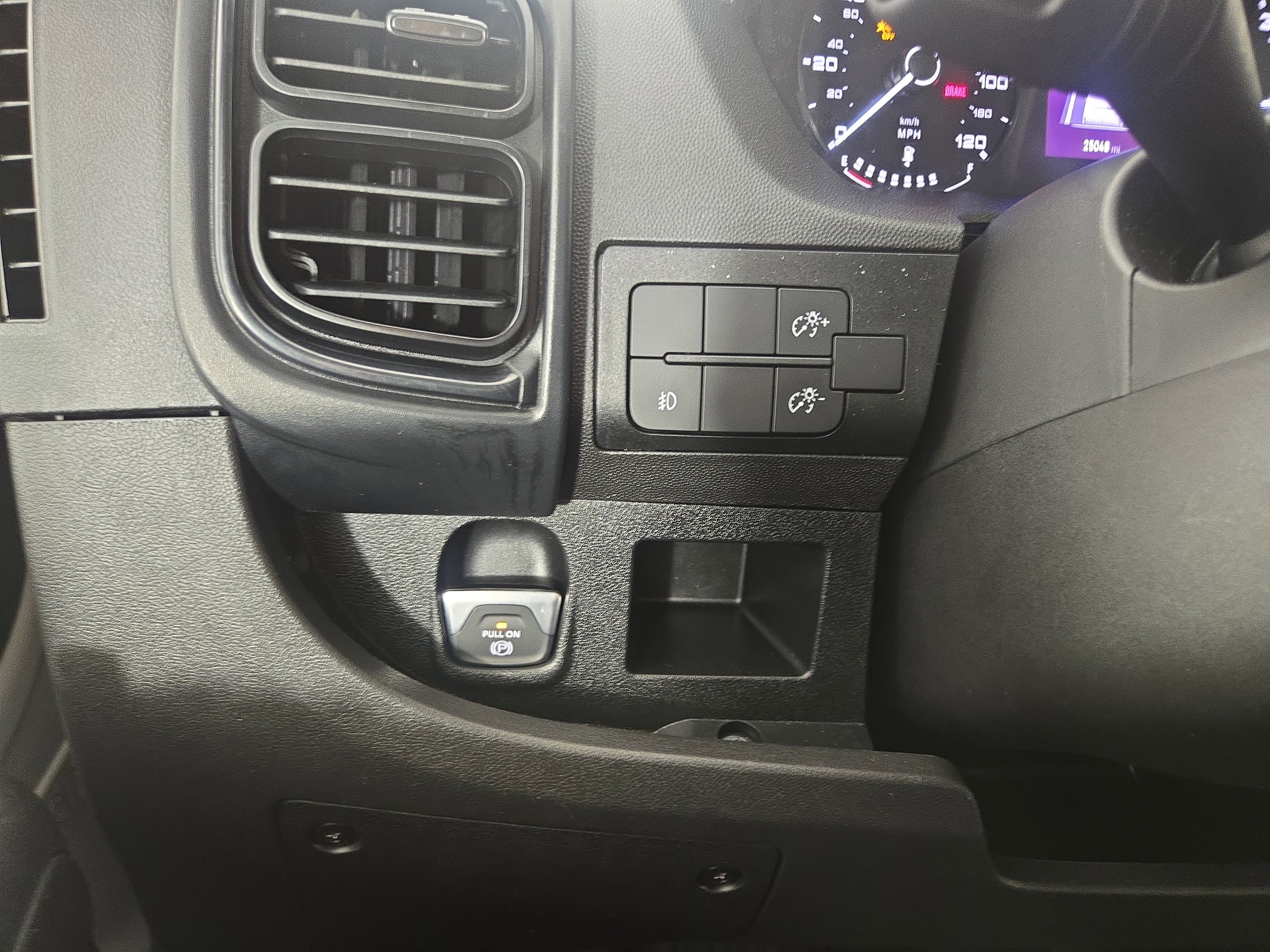 Used 2025 RAM ProMaster 2500 w/ Safety Group FWD image 27
