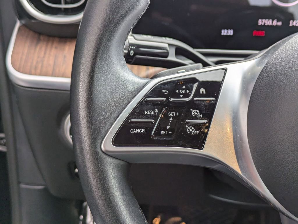 Used 2025 Mercedes-Benz C 300 4MATIC Sedan image 19