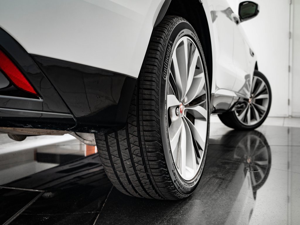 Used 2023 Jaguar F-PACE S image 51