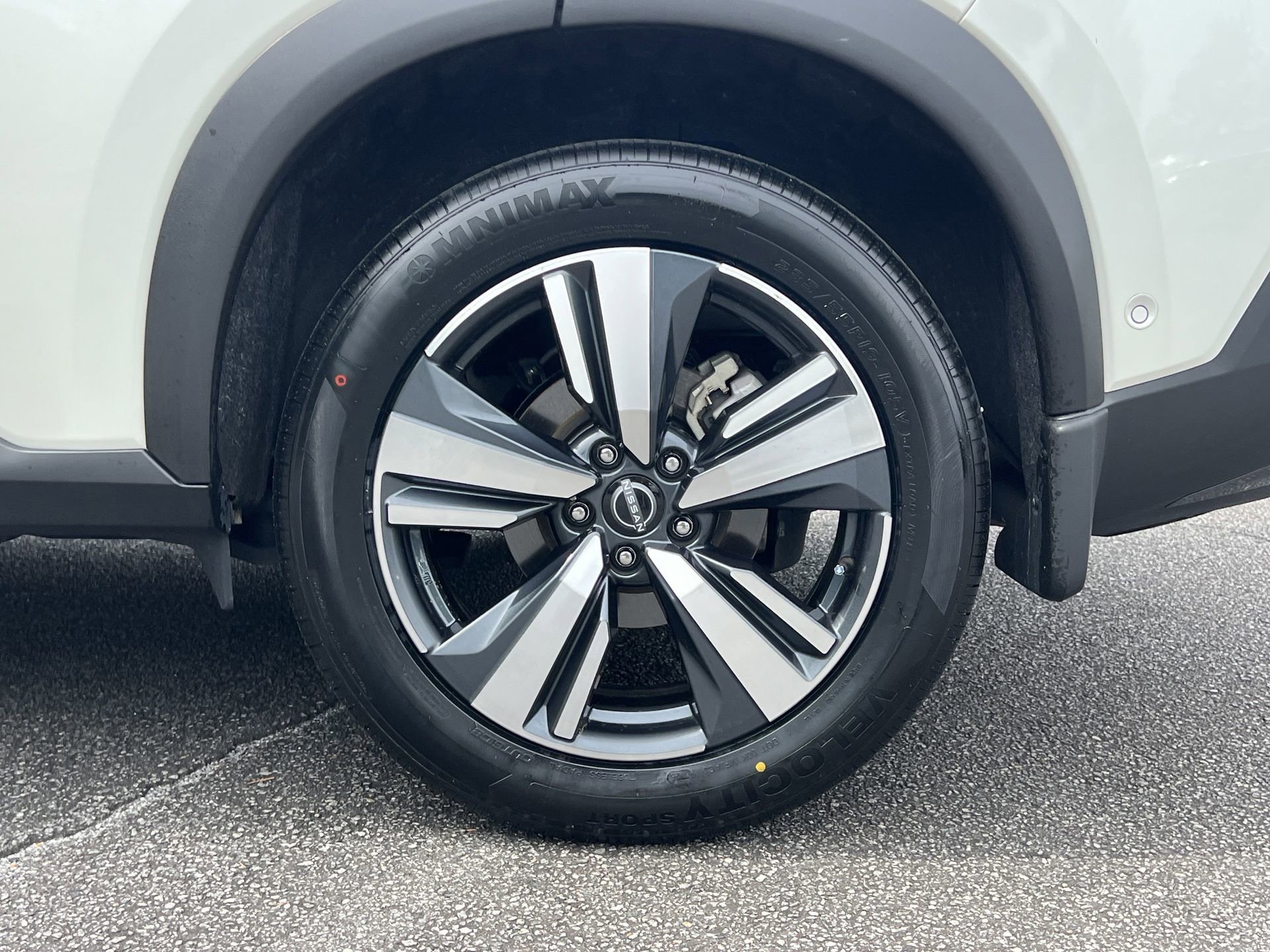 Certified 2023 Nissan Rogue SL w/ SL Premium Package FWD image 32