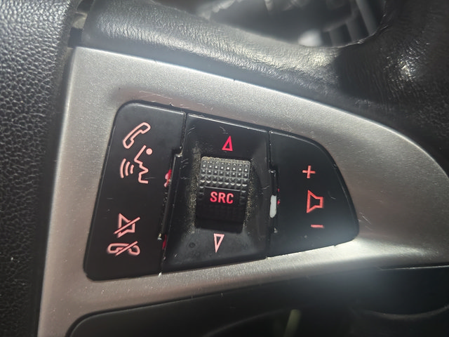 Used 2011 GMC Terrain SLT FWD image 17