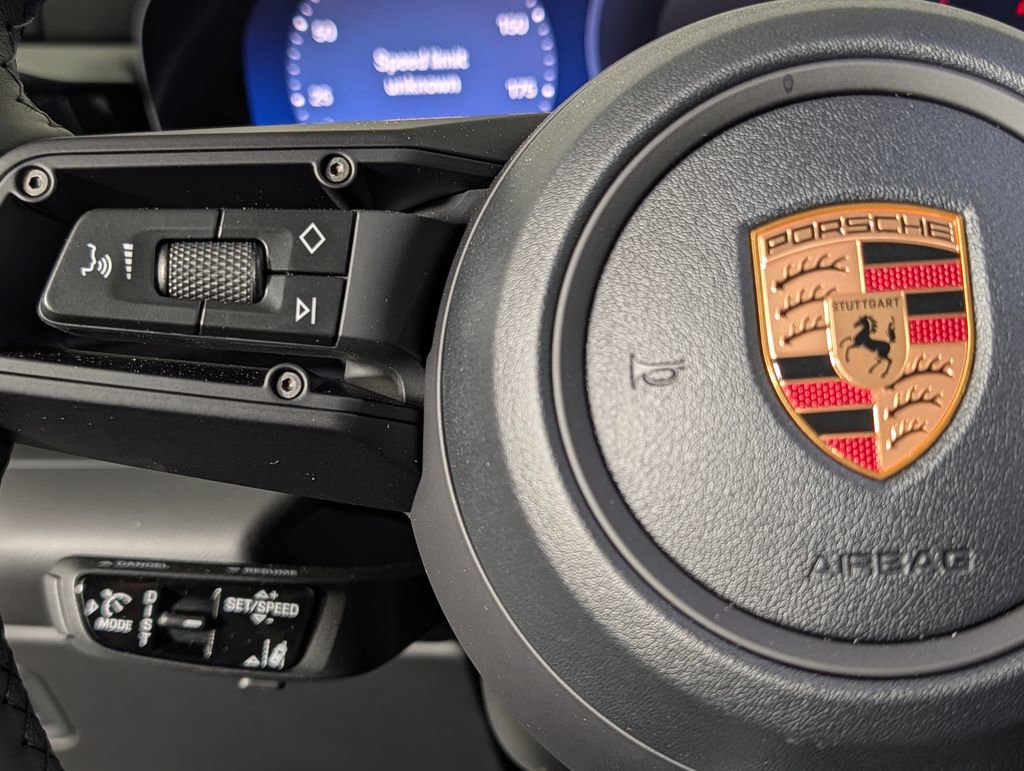 New 2026 Porsche Macan 4 Electric image 37