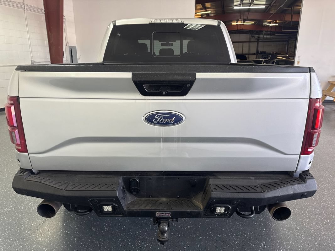 Used 2017 Ford F150 Raptor w/ Equipment Group 802A Luxury AWD/4WD image 5