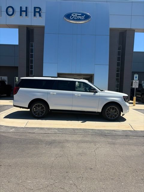 New 2026 Ford Expedition Max Platinum w/ Stealth Appearance Package AWD/4WD image 8