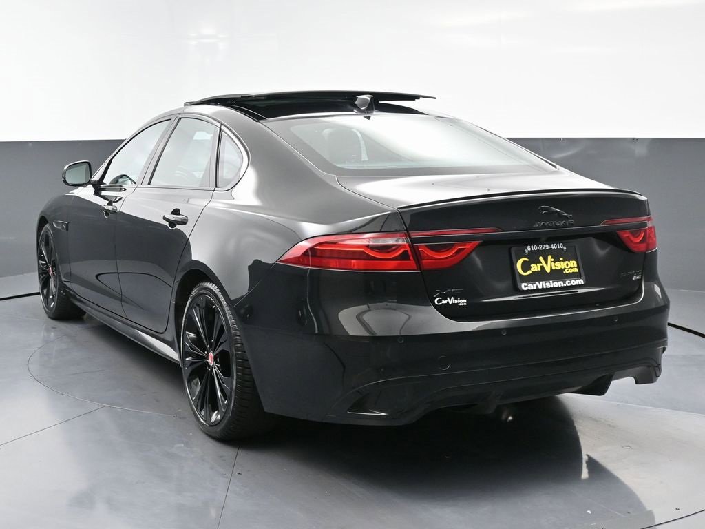 Used 2022 Jaguar XF R-Dynamic SE image 7