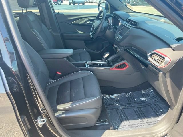 Used 2022 Chevrolet TrailBlazer RS AWD/4WD image 38