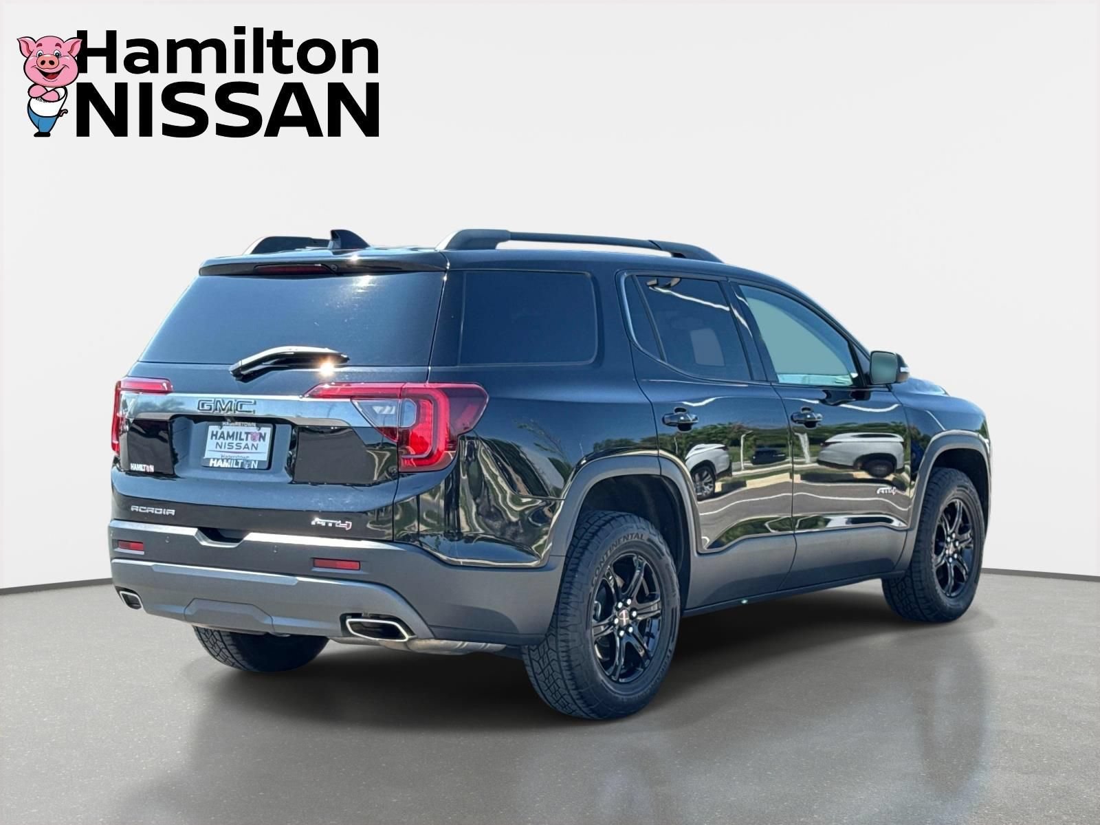 Used 2023 GMC Acadia AT4 w/ Technology Package AWD/4WD image 2