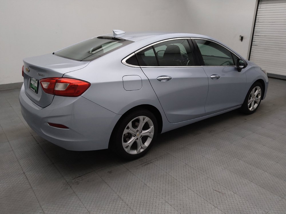 Used 2017 Chevrolet Cruze Premier FWD image 10