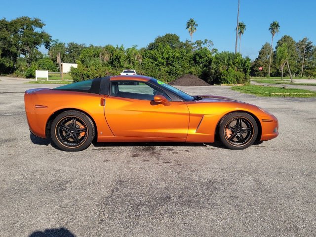 Used 2009 Chevrolet Corvette Coupe w/ Preferred Equipment Group RWD image 4