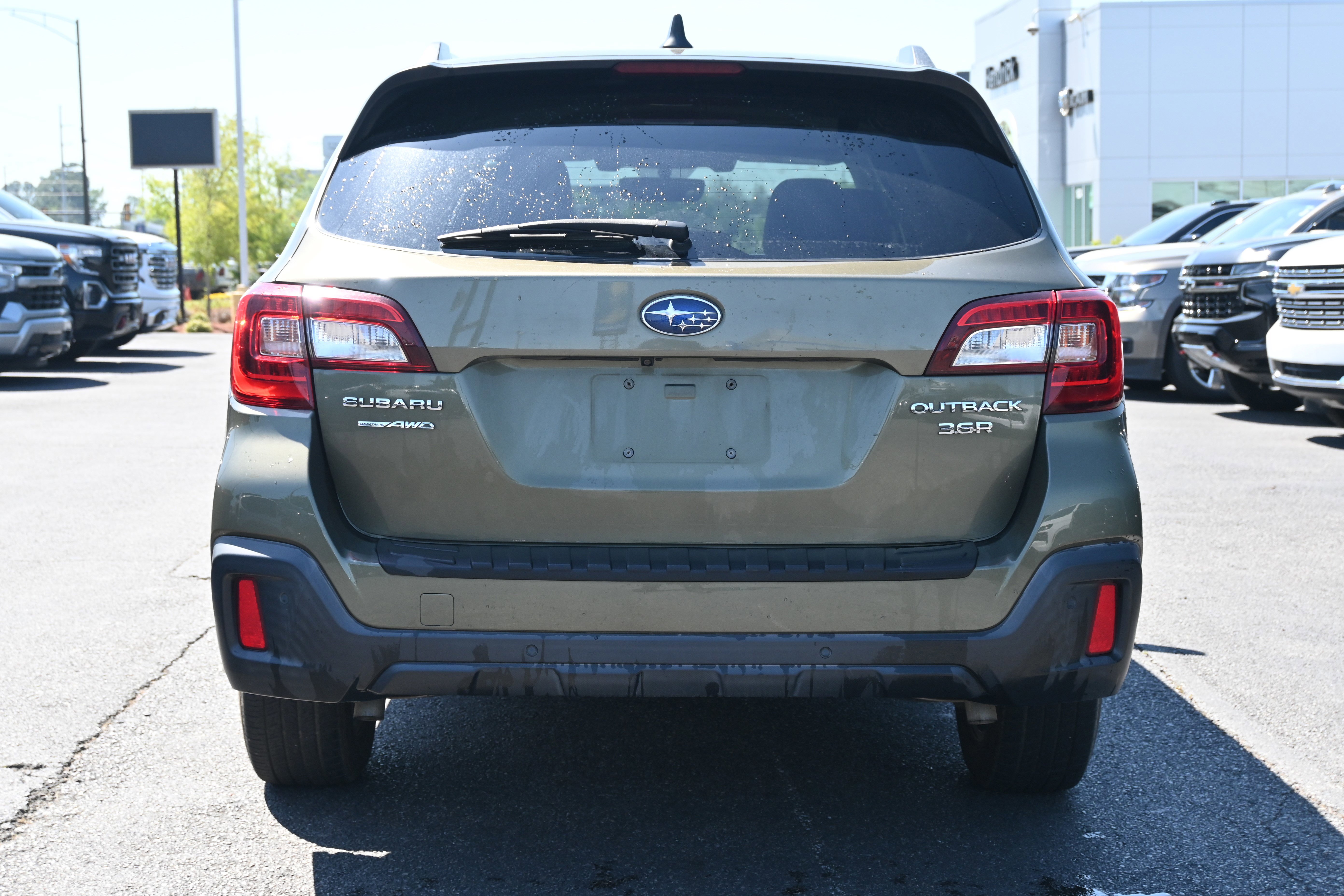 Used 2018 Subaru Outback 3.6R Touring w/ Popular Package #3 image 14