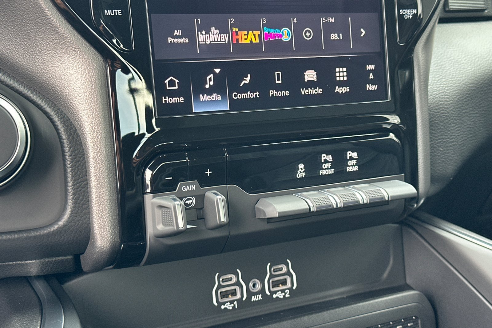 New 2026 RAM 1500 Big Horn AWD/4WD image 19