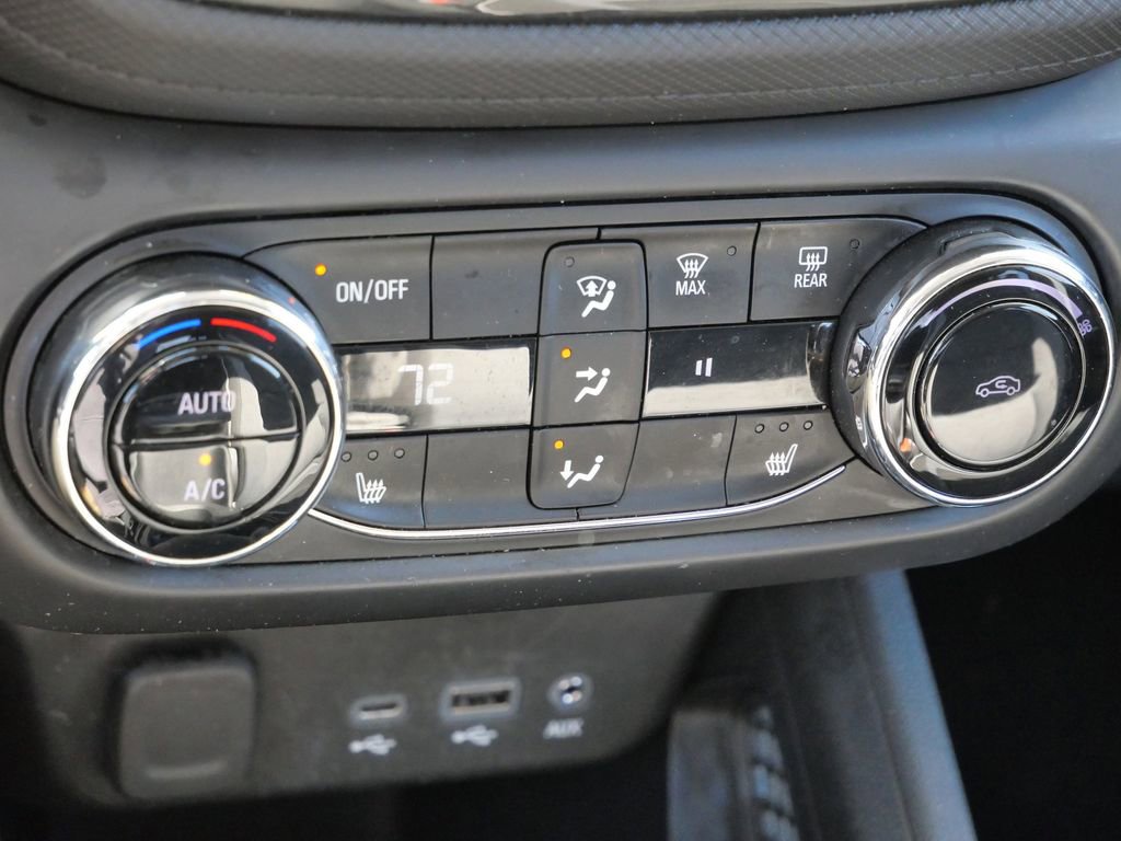 Used 2023 Chevrolet TrailBlazer LT w/ Convenience Package image 38