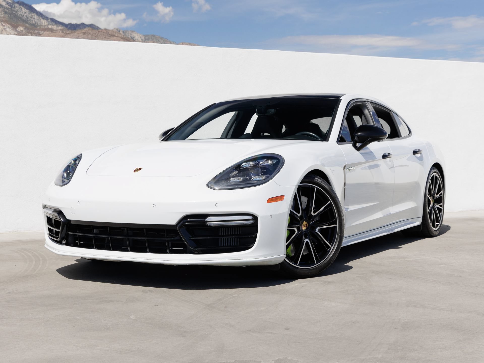 Certified 2018 Porsche Panamera Turbo S AWD/4WD image 1