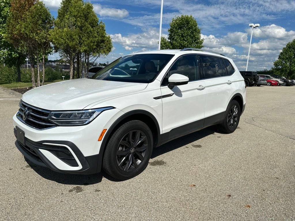 Used 2023 Volkswagen Tiguan SE AWD/4WD image 7