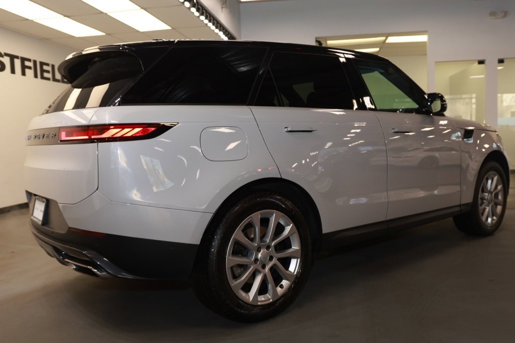Used 2024 Land Rover Range Rover Sport SE image 6