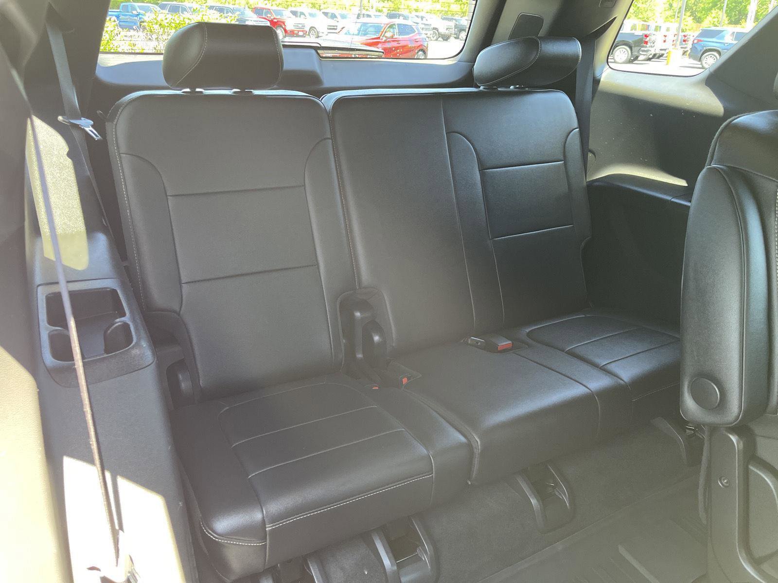 Used 2023 Chevrolet Traverse LT w/ LPO, Floor Liner Package FWD image 41