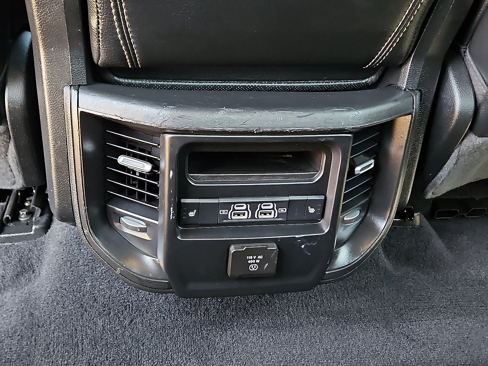 Used 2025 RAM 1500 Laramie image 9