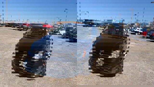 Used 2015 Volkswagen Golf S image 4