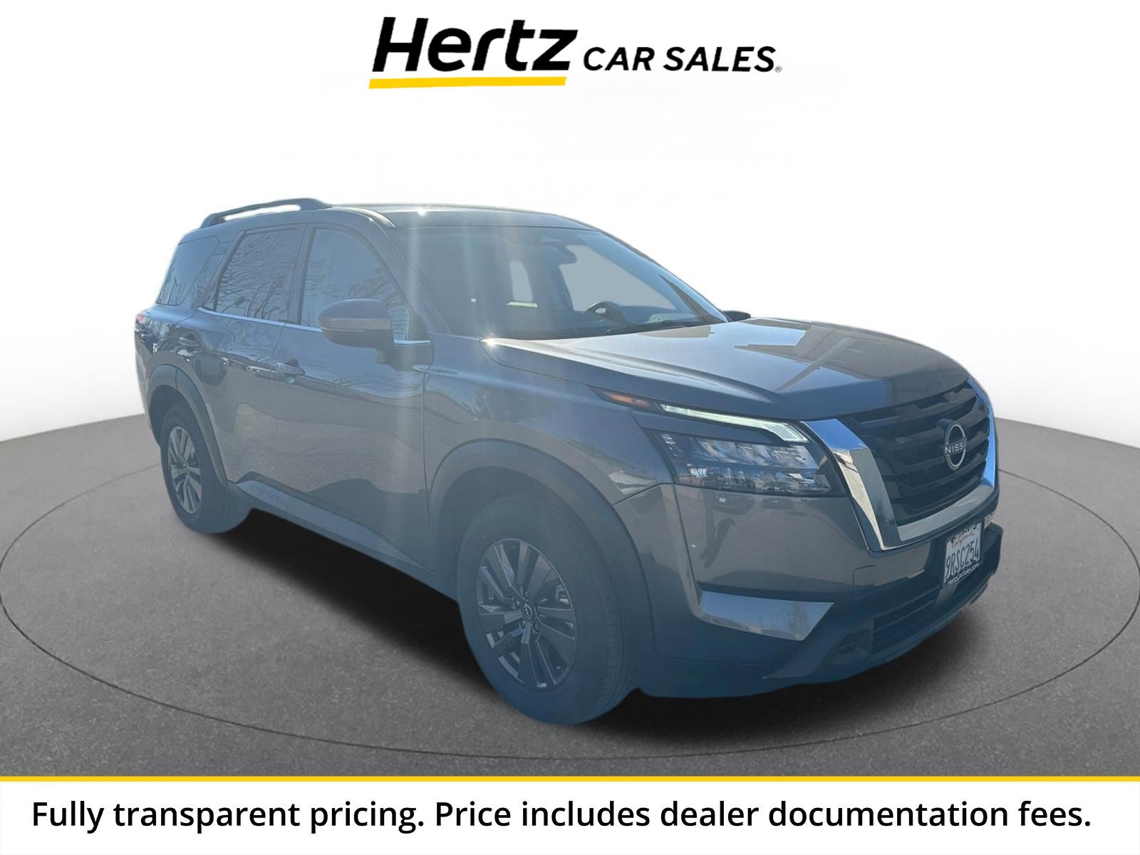 Used 2025 Nissan Pathfinder SV FWD image 1