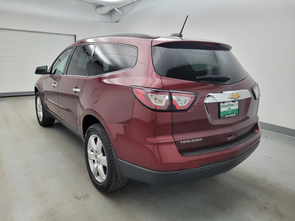 Used 2017 Chevrolet Traverse LT w/ Style and Technology Package FWD image 5