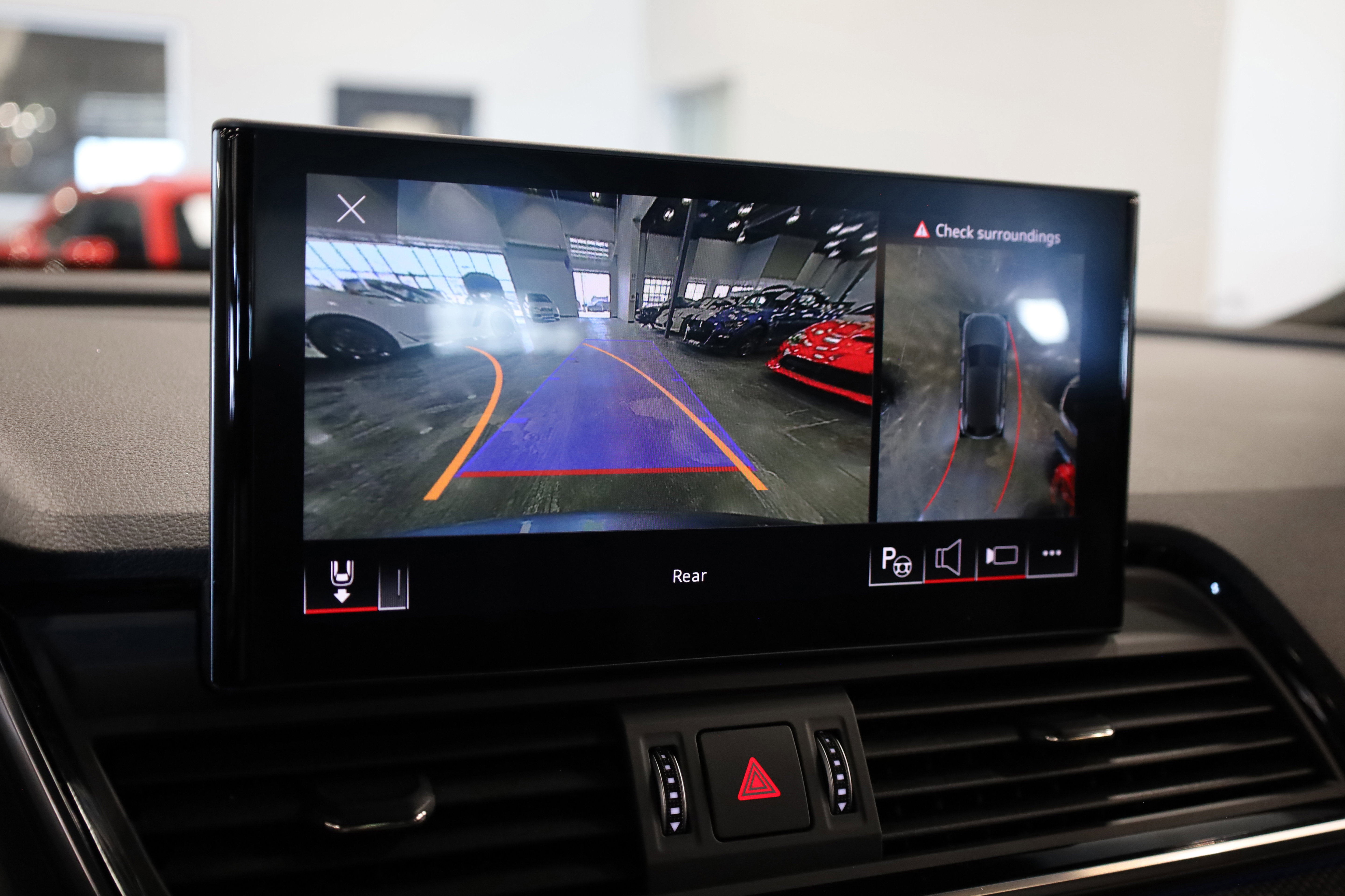 Used 2023 Audi SQ5 Prestige w/ Prestige Package image 29