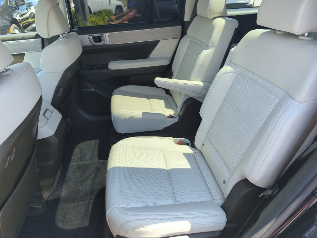 Used 2024 Hyundai Santa Fe Calligraphy FWD image 30