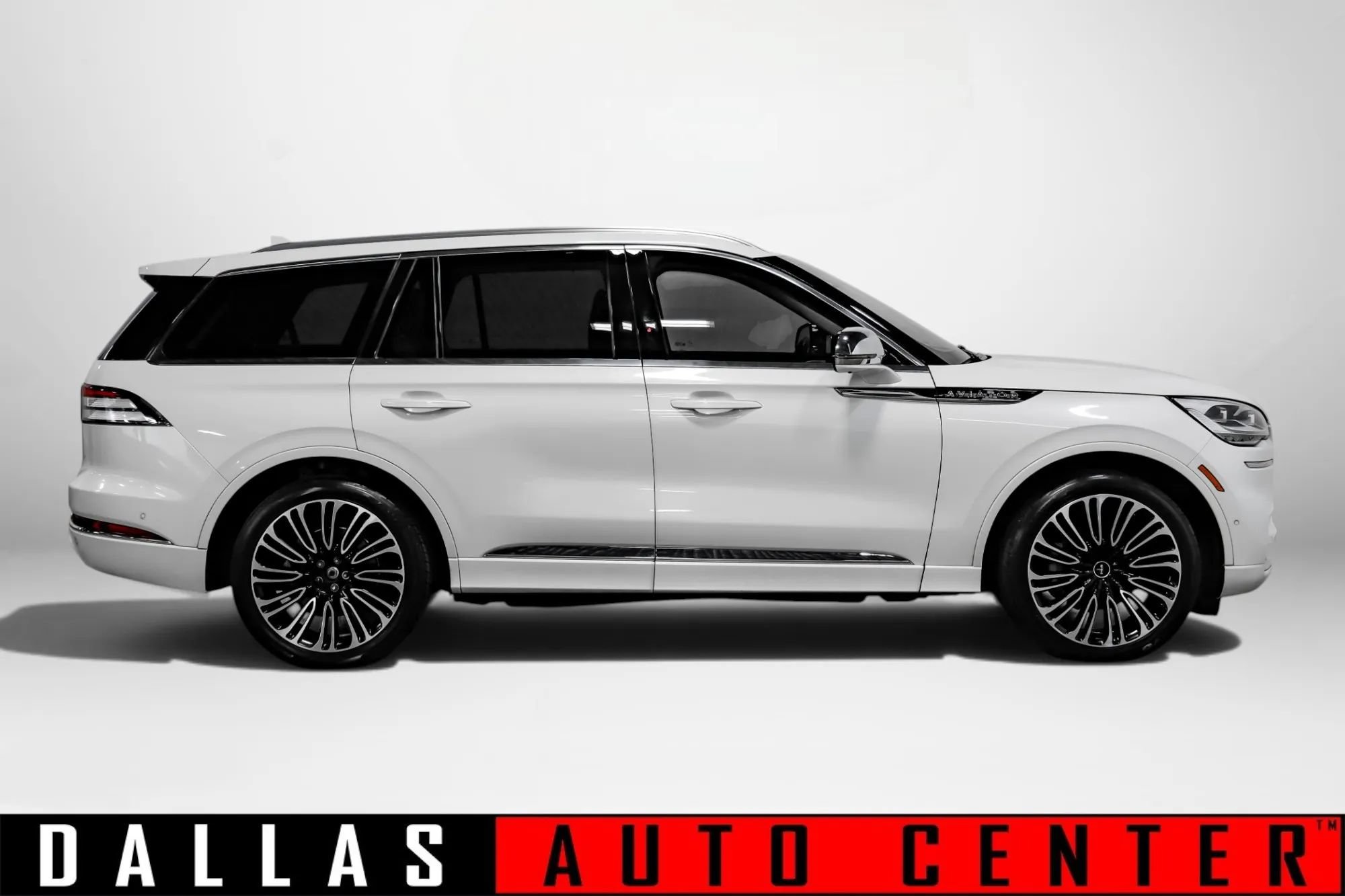 Used 2020 Lincoln Aviator Black Label w/ Dynamic Handling Package AWD/4WD image 4