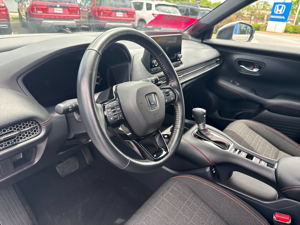 Certified 2025 Honda HR-V Sport image 14