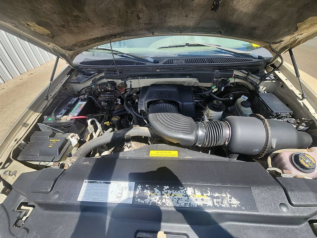 Used 2000 Ford Expedition XLT RWD image 27