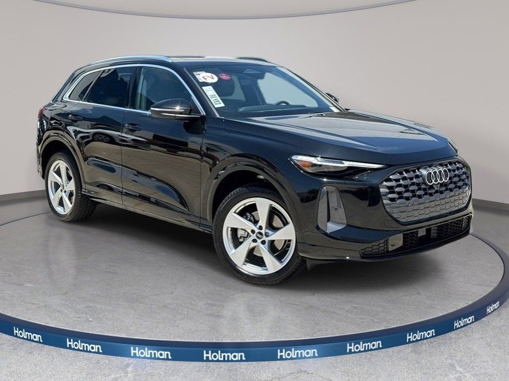 Certified 2025 Audi Q5 Premium Plus w/ Premium Plus AWD/4WD image 5