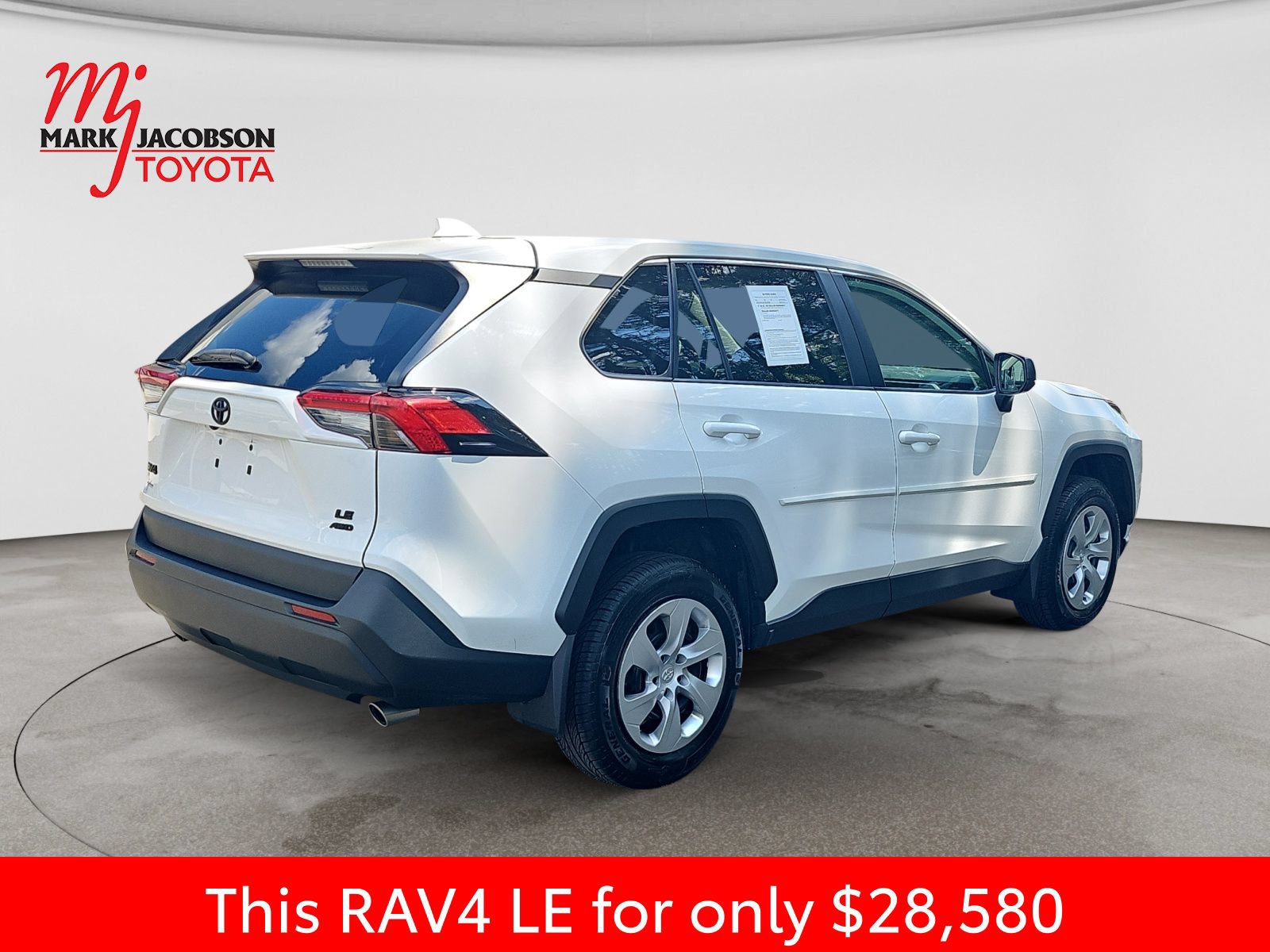 Used 2023 Toyota RAV4 LE AWD/4WD image 8