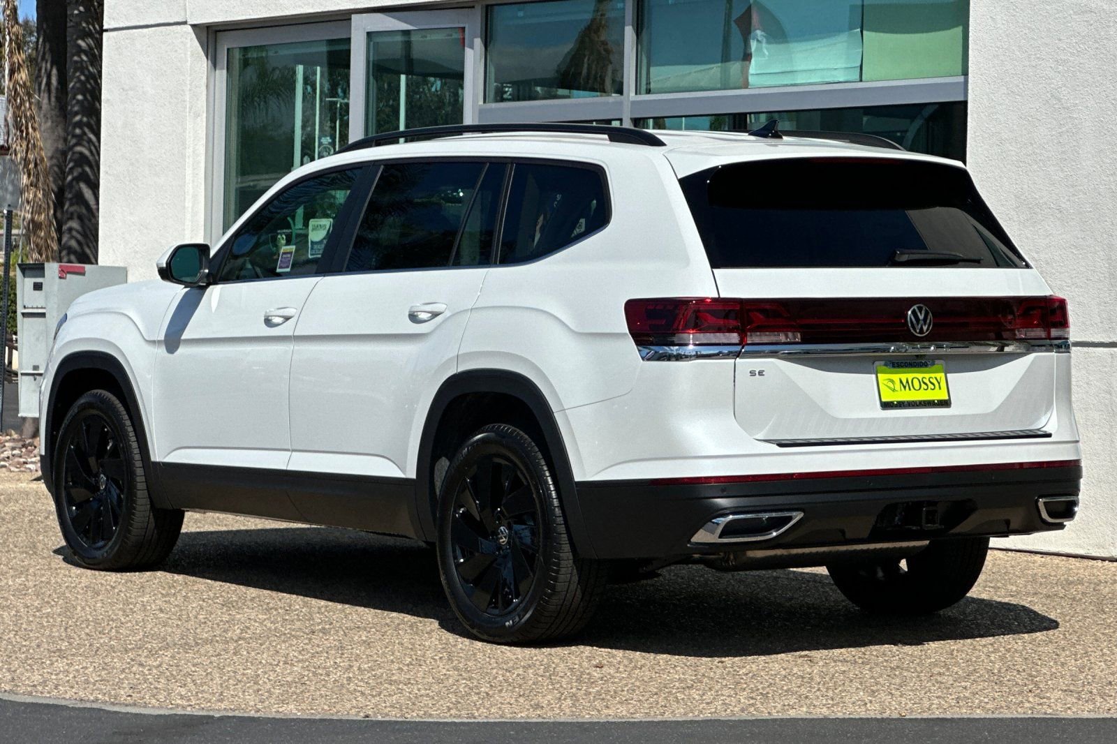 New 2026 Volkswagen Atlas SE image 6