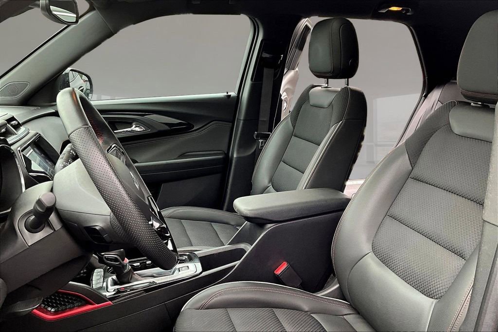 Used 2023 Chevrolet TrailBlazer RS w/ Sun and Liftgate Package AWD/4WD image 20