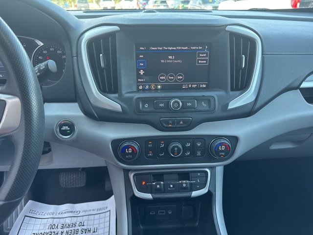 Used 2023 GMC Terrain SLE w/ Driver Convenience Package image 21