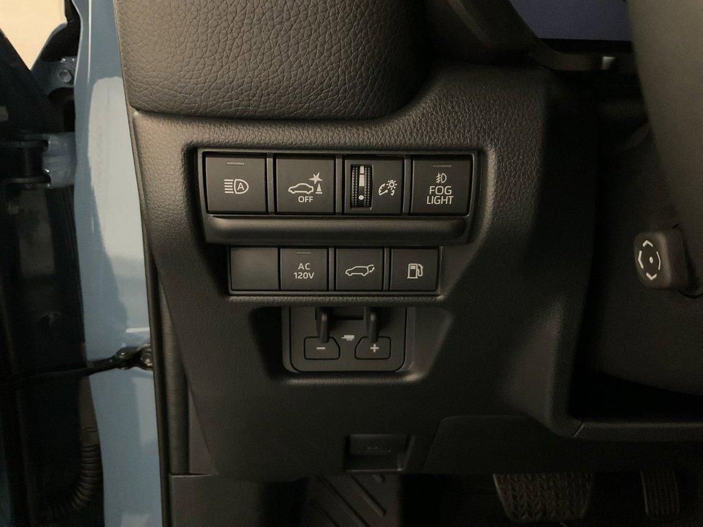 New 2025 Toyota Land Cruiser image 28