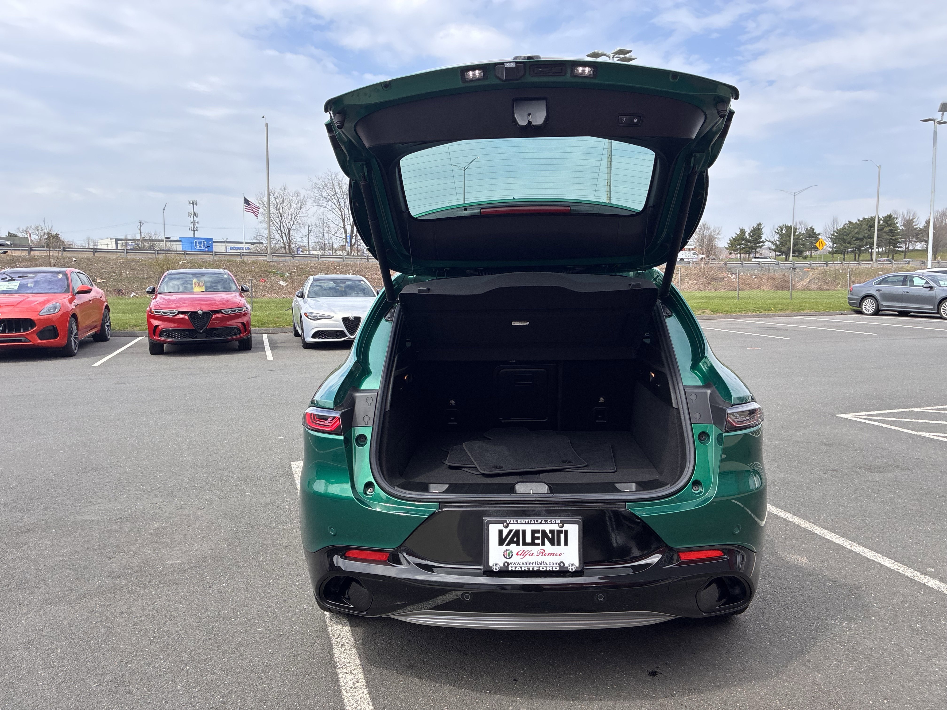 Used 2024 Alfa Romeo Tonale Ti image 32