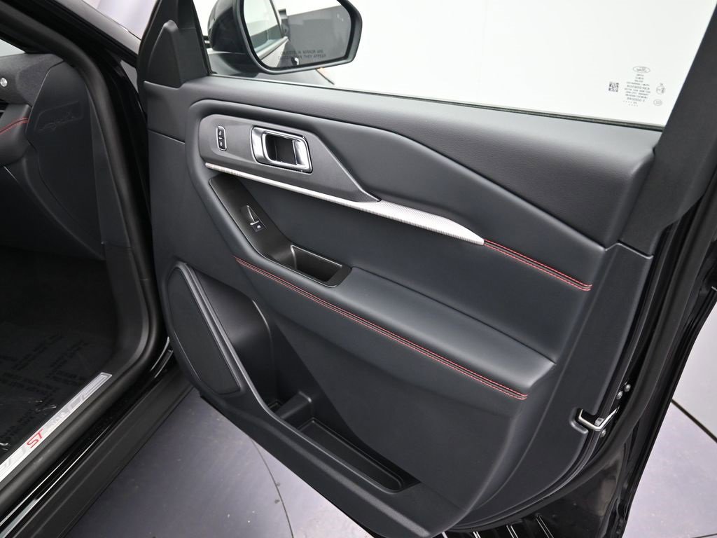 New 2026 Ford Explorer ST-Line image 21