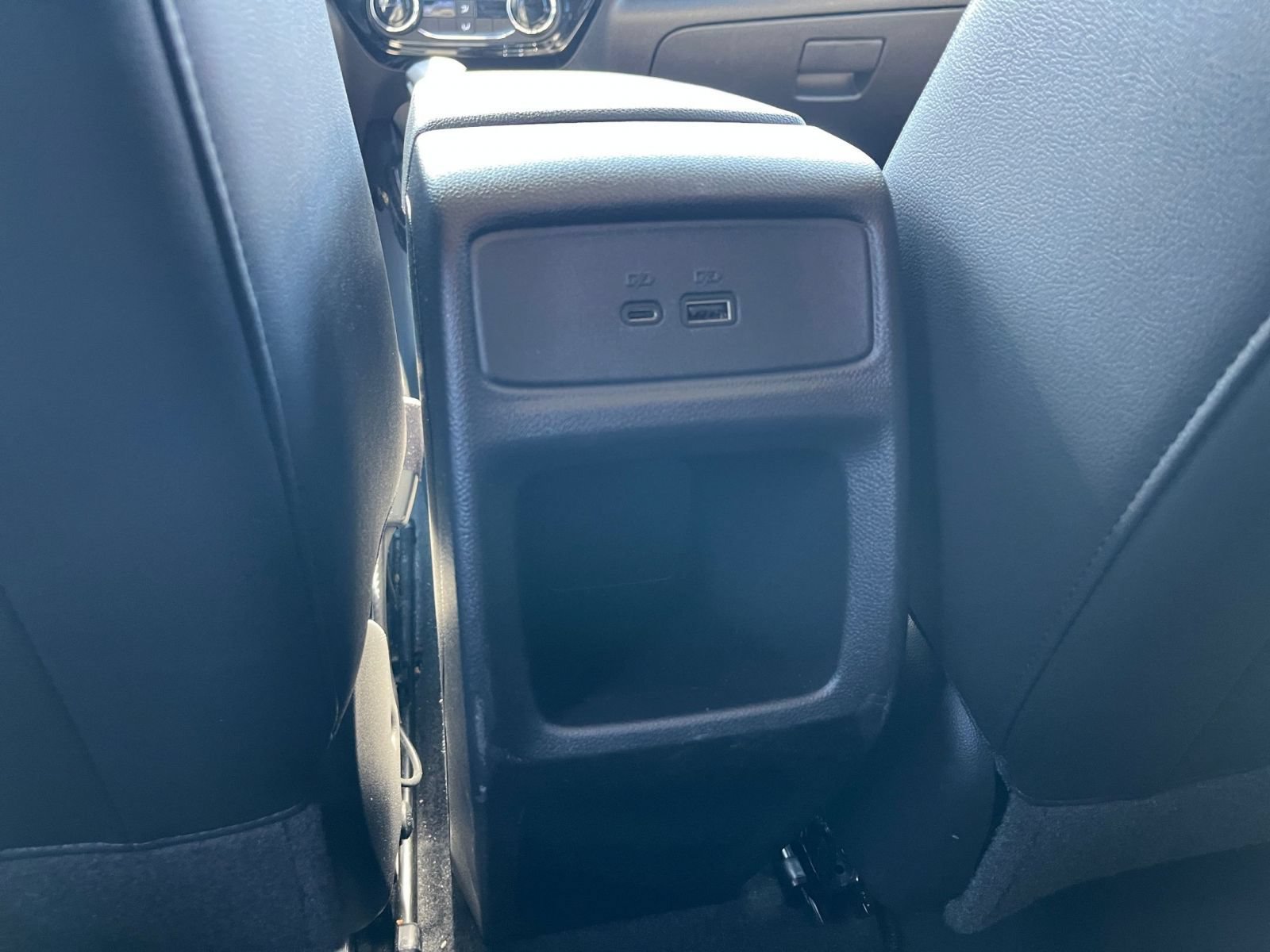 Used 2025 Chevrolet Trax LT FWD image 22