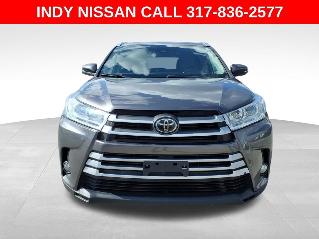 Used 2019 Toyota Highlander XLE image 3