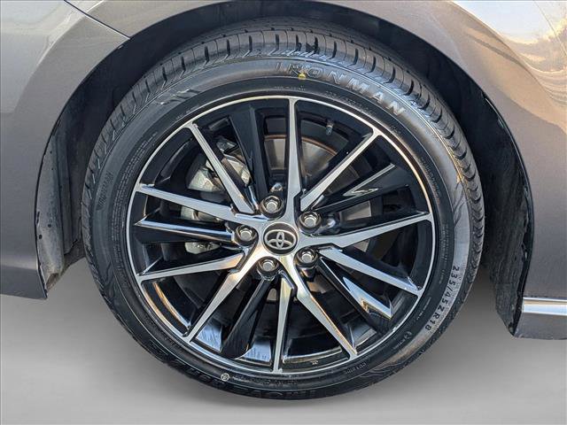 Used 2021 Toyota Camry SE w/ Cold Weather Package image 22