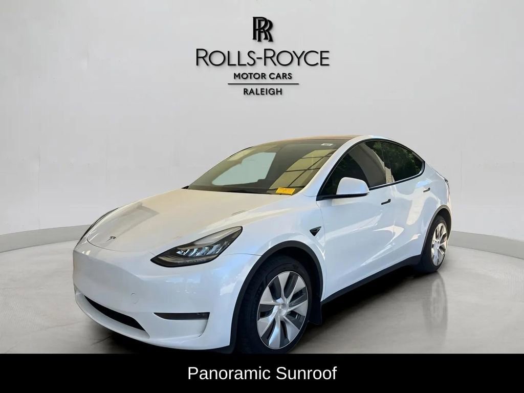 Used 2023 Tesla Model Y Long Range AWD/4WD image 2