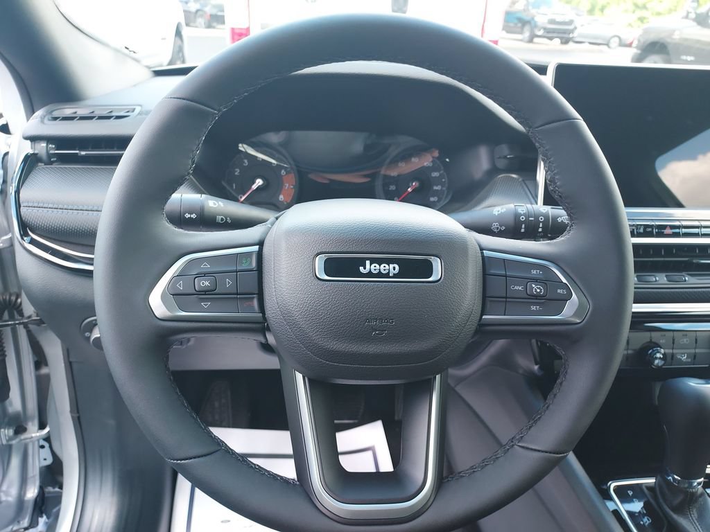 New 2026 Jeep Compass Latitude AWD/4WD image 20