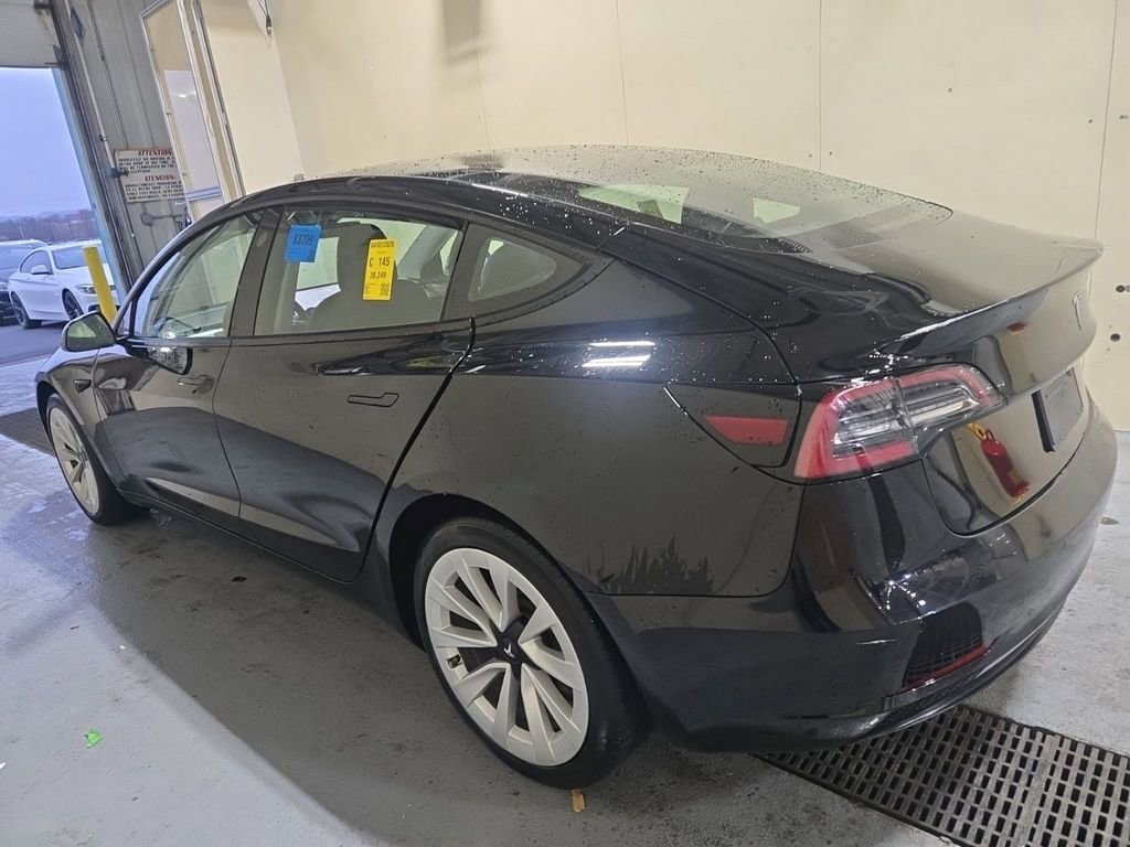 Used 2022 Tesla Model 3 image 4