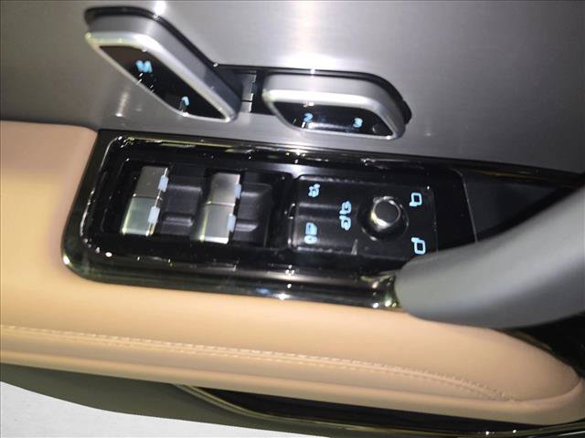 New 2026 Land Rover Range Rover Sport SE AWD/4WD image 28