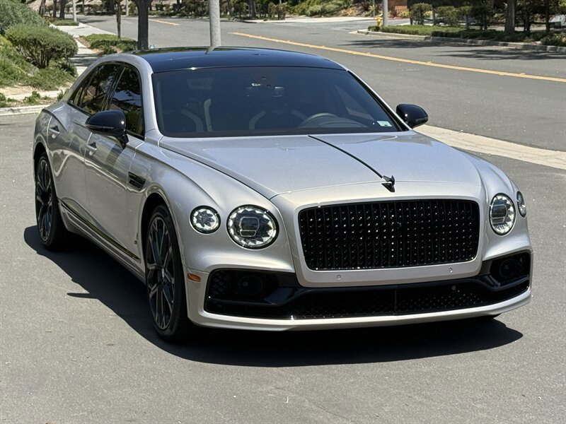 Used 2023 Bentley Flying Spur S V8 AWD/4WD image 10