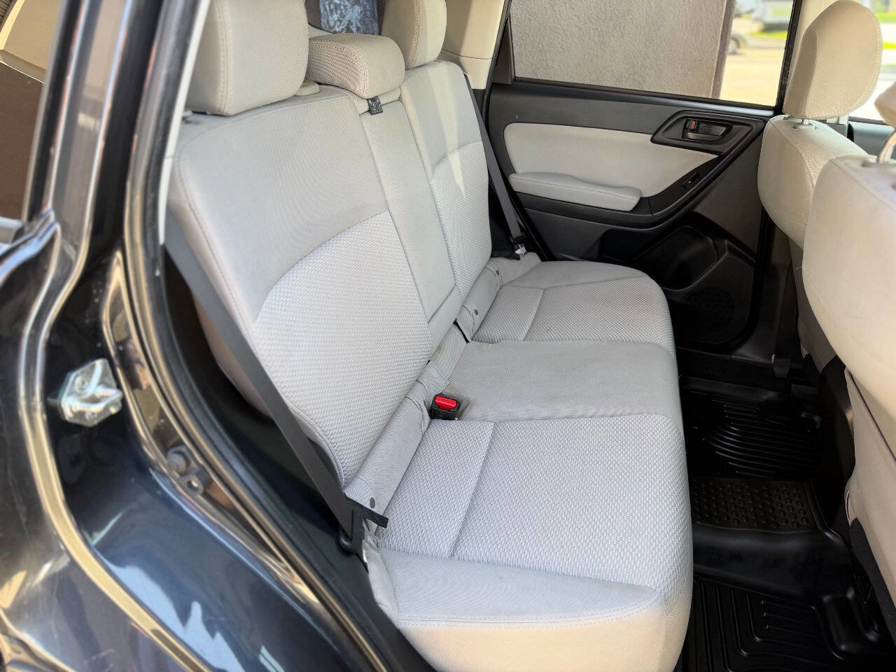 Used 2014 Subaru Forester 2.5i Premium w/ All-Weather Package AWD/4WD image 16